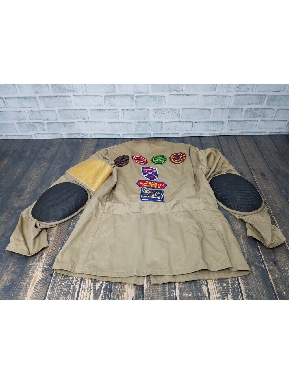 VINTAGE 60's 10-X Shooting Hunting Jacket NRA Padded Size 42 XL Patches USA